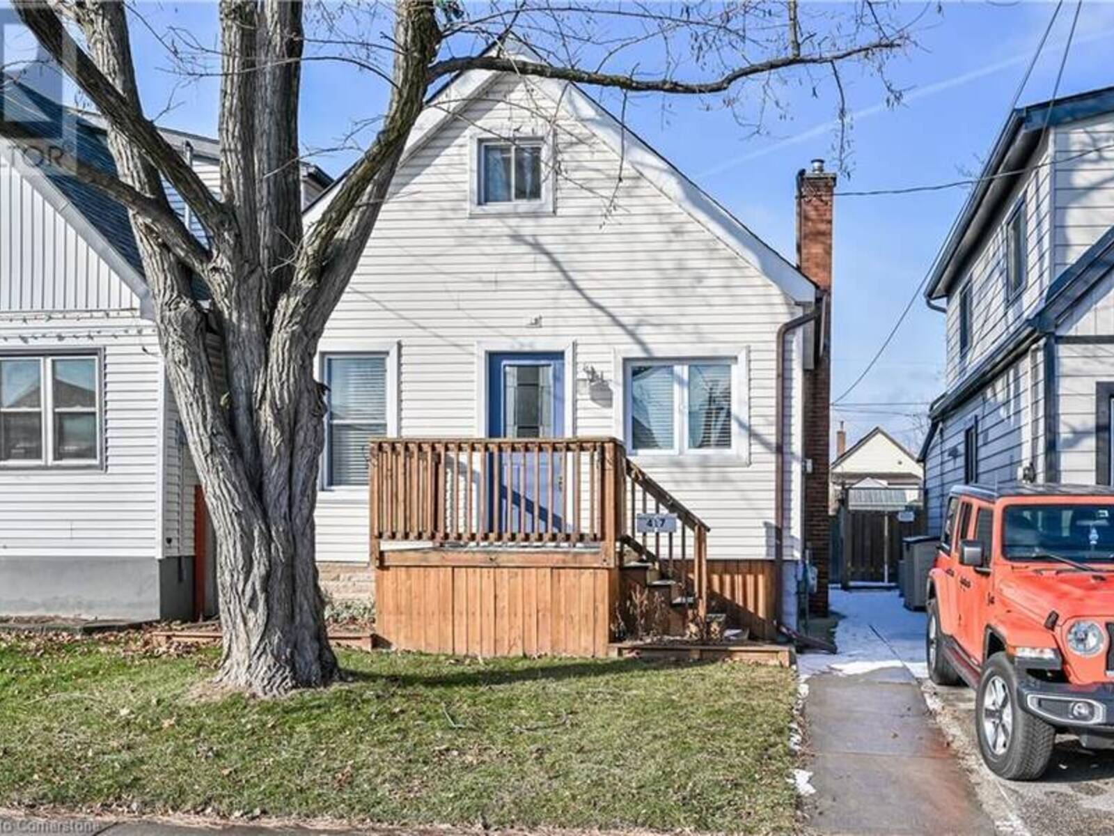 417 PALING Avenue, Hamilton, Ontario L8H 5K3