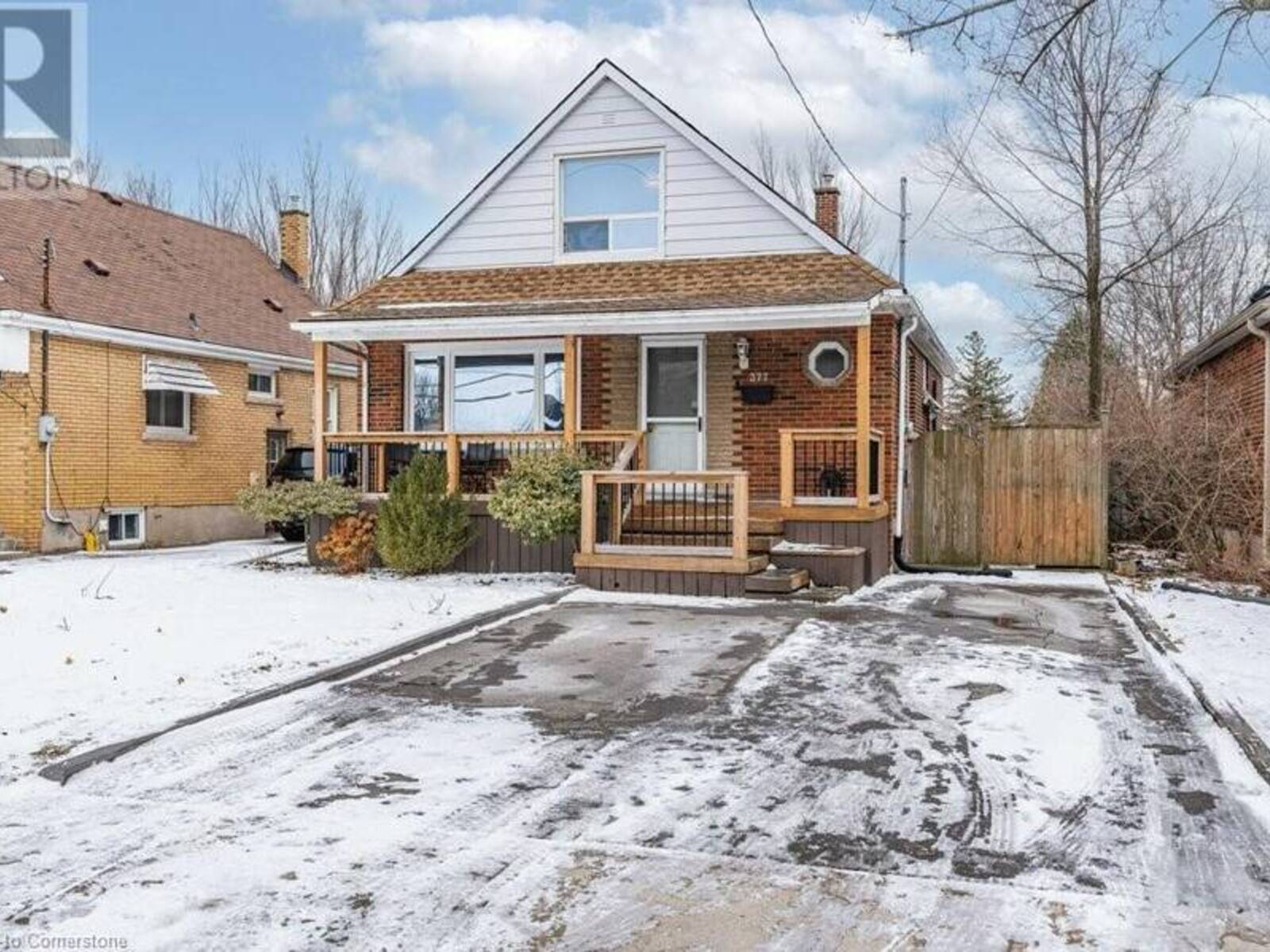 377 EAST 16TH Street, Hamilton, Ontario L9A 4K2