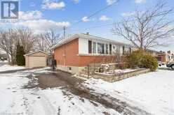 4 FERNWOOD Crescent | Hamilton Ontario | Slide Image One