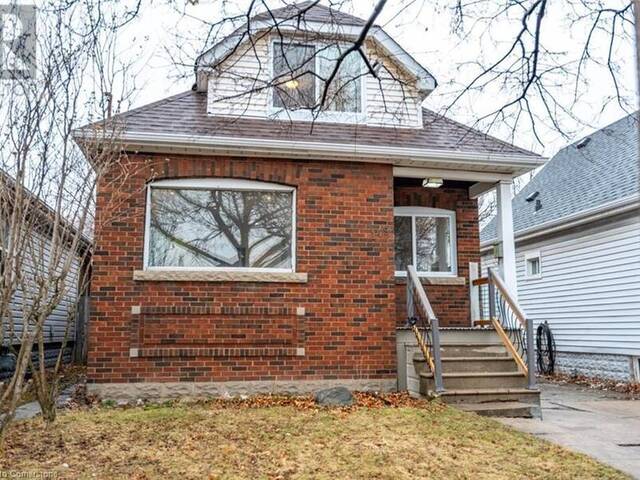 149 WEIR Street N Hamilton Ontario, L8H 5G1