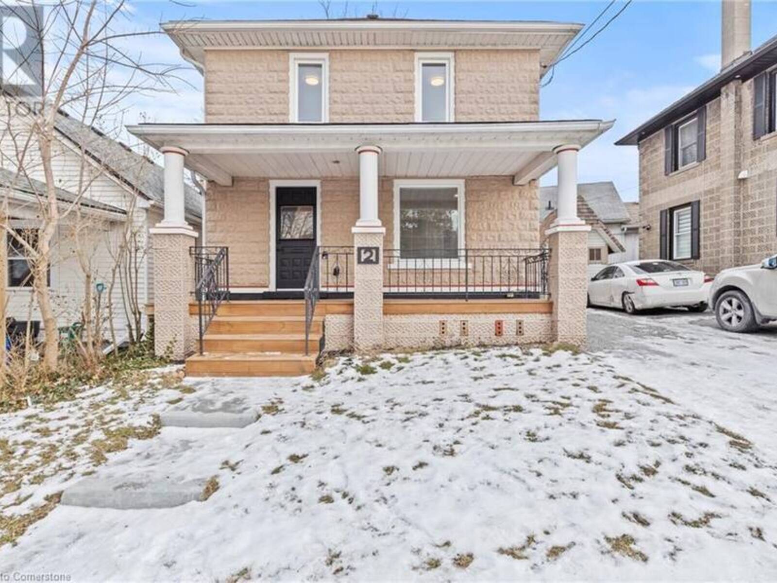 2 BERRYMAN Avenue, St. Catharines, Ontario L2R 3W9