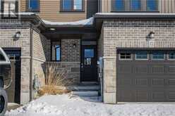 172 LINKS Crescent | Woodstock Ontario | Slide Image Two