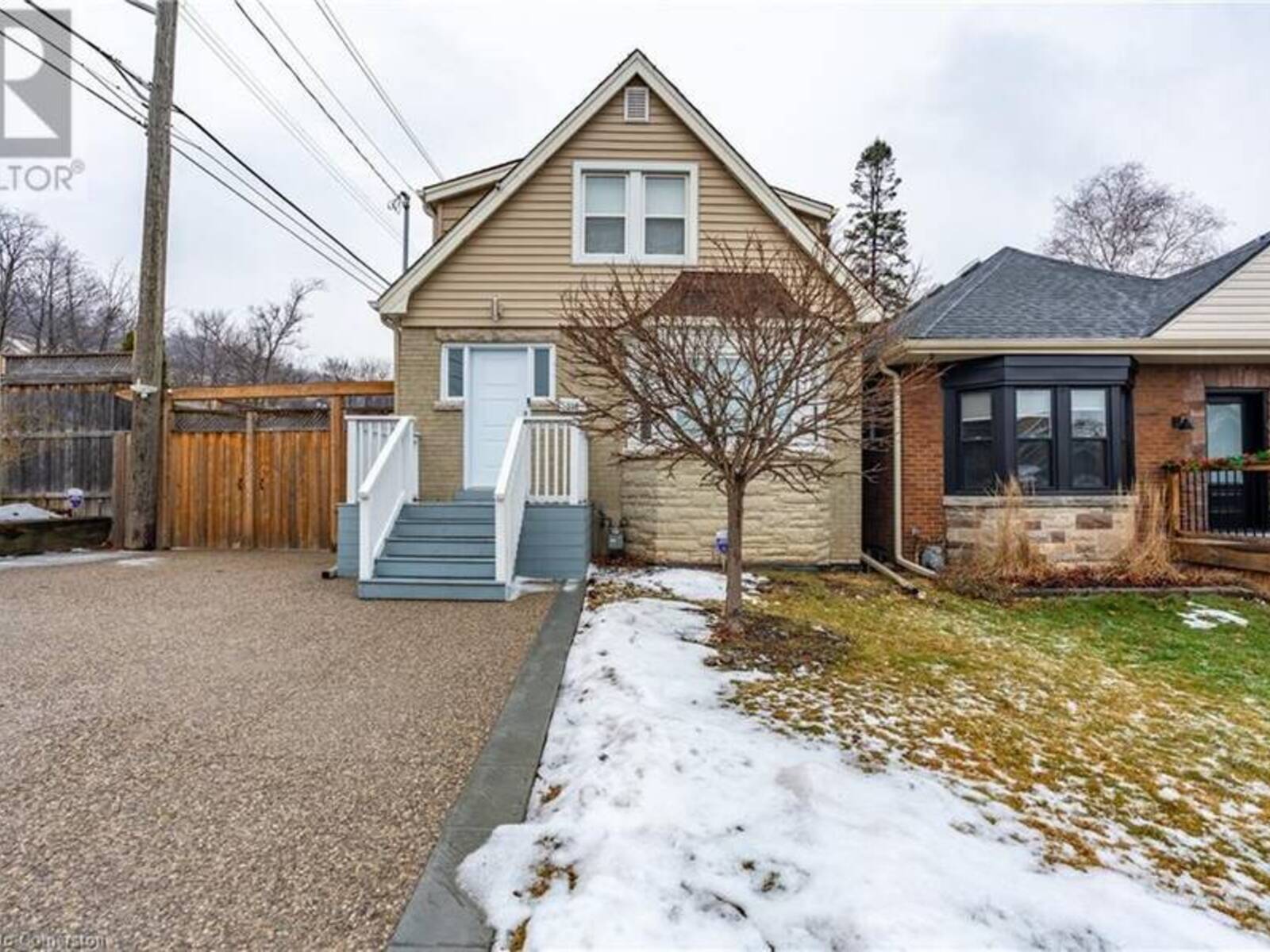 312 WEXFORD Avenue S, Hamilton, Ontario L8K 2P3