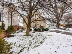 31 MOUNTAIN PARK Avenue Hamilton Ontario, L9A 1A1