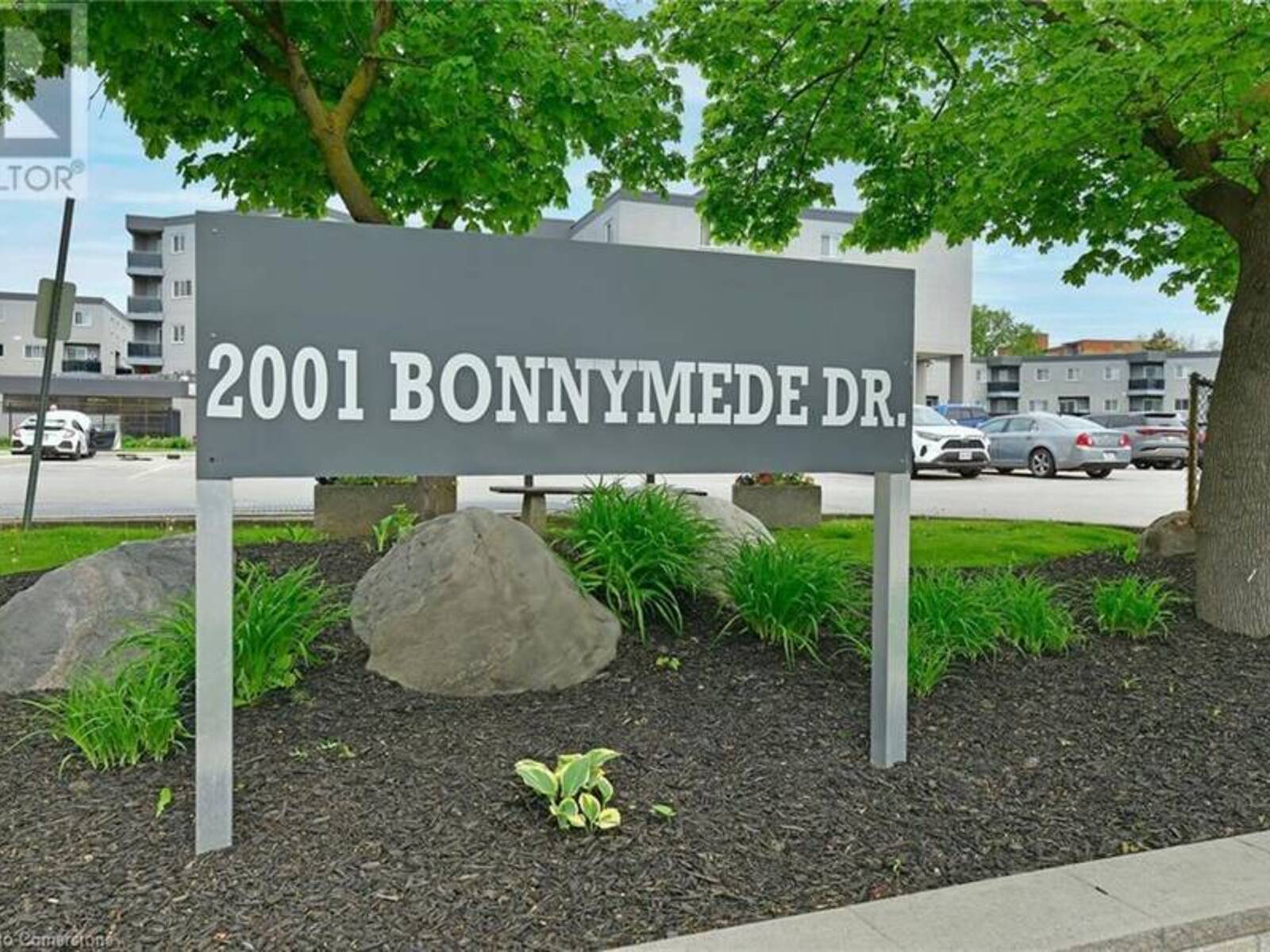 2001 BONNYMEDE Drive Unit# 140, Mississauga, Ontario L5J 4H8