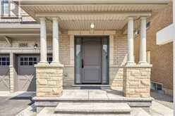 4264 ADOBE Gate | Burlington Ontario | Slide Image Four