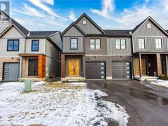 7487 SPLENDOUR Drive Niagara Falls Ontario, L2H 3V8