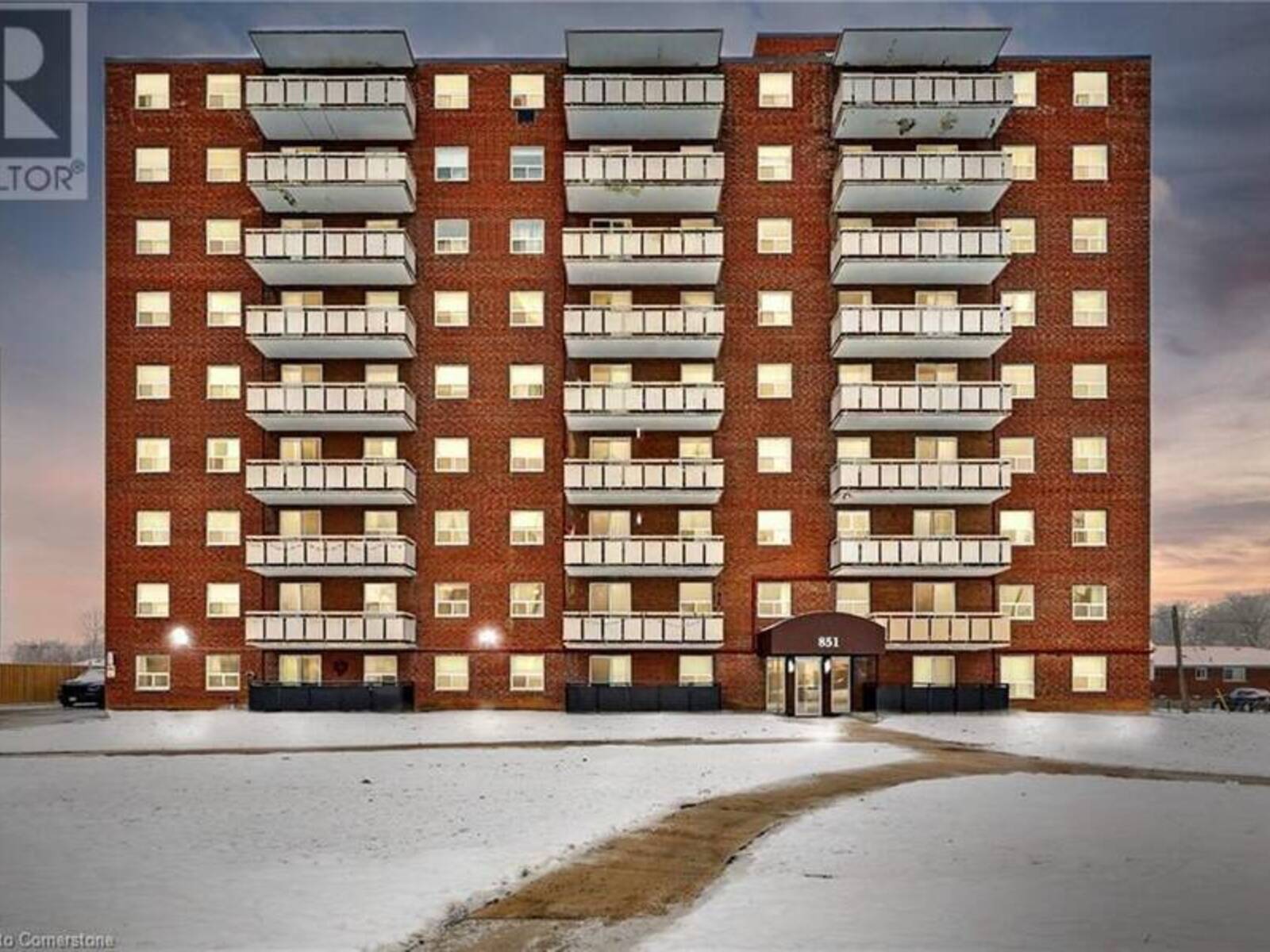 851 QUEENSTON Road Unit# 802, Hamilton, Ontario L8G 1B4