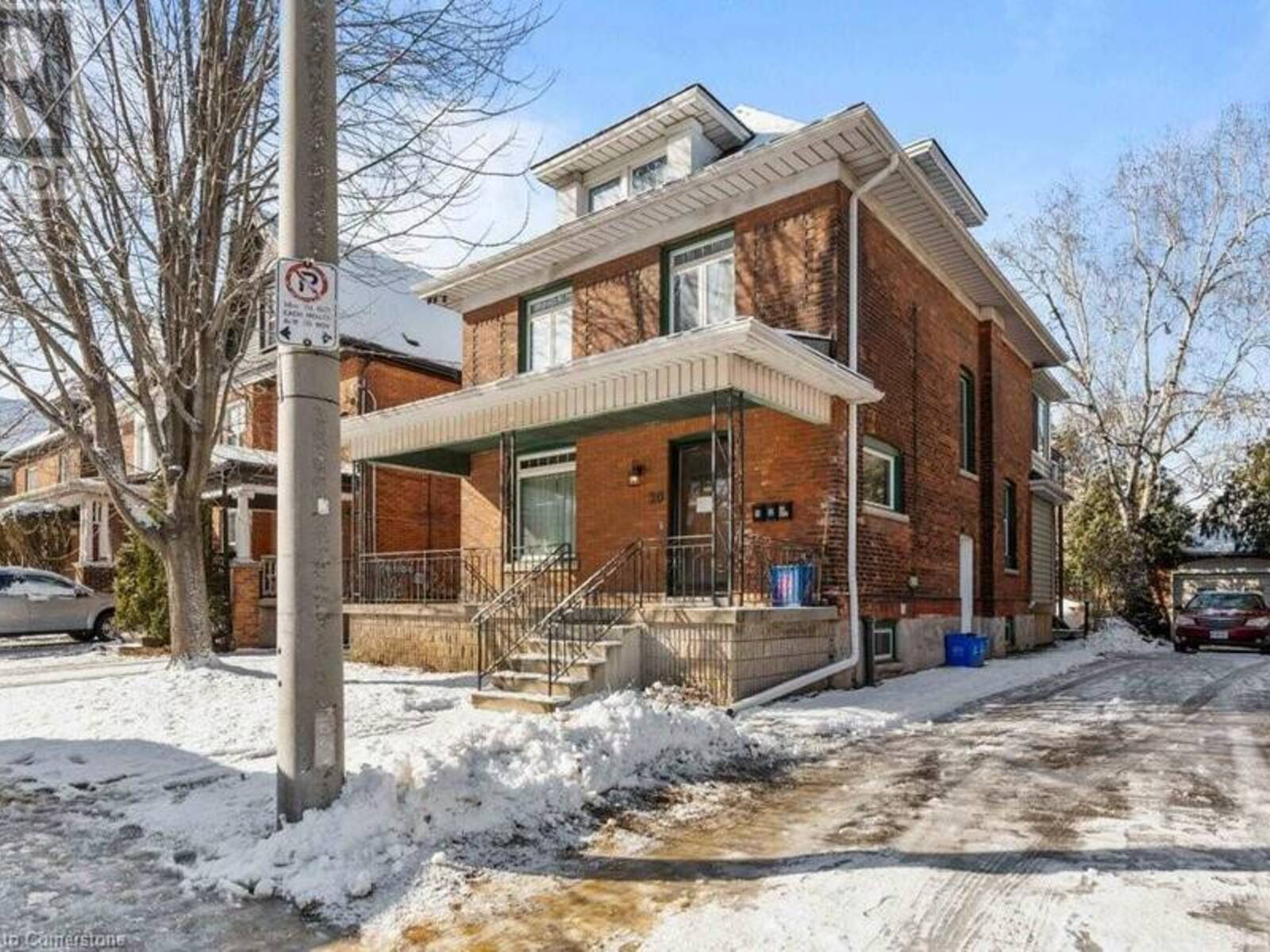 20 HOLTON Avenue S, Hamilton, Ontario L8M 2L2