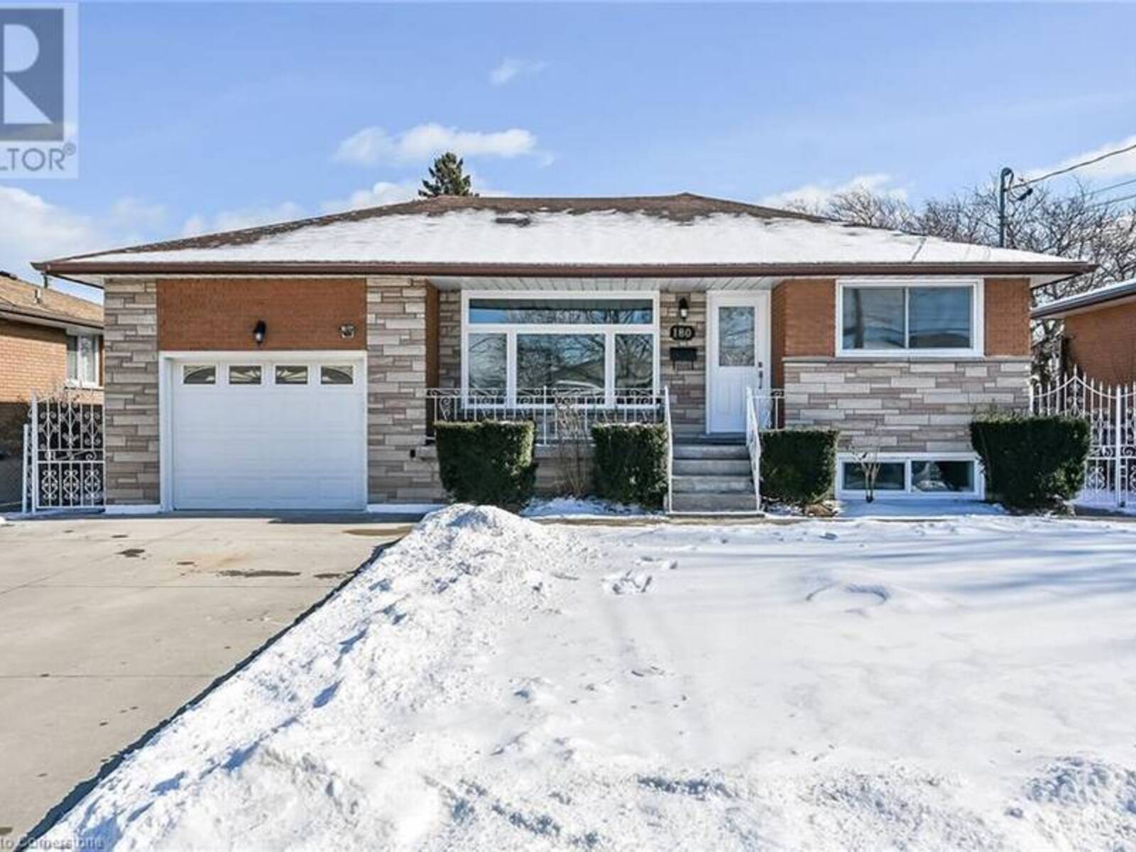 180 OAKLAND Drive, Hamilton, Ontario L8E 1B6