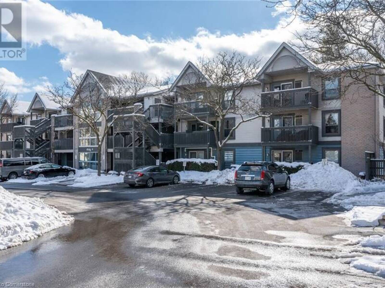 2030 CLEAVER Avenue Unit# 324, Burlington, Ontario L7M 4C3