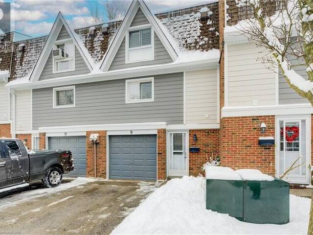 9 TRUDY Court Dundas Ontario, L9H 5P6 - 3 Bedrooms Condo For Sale