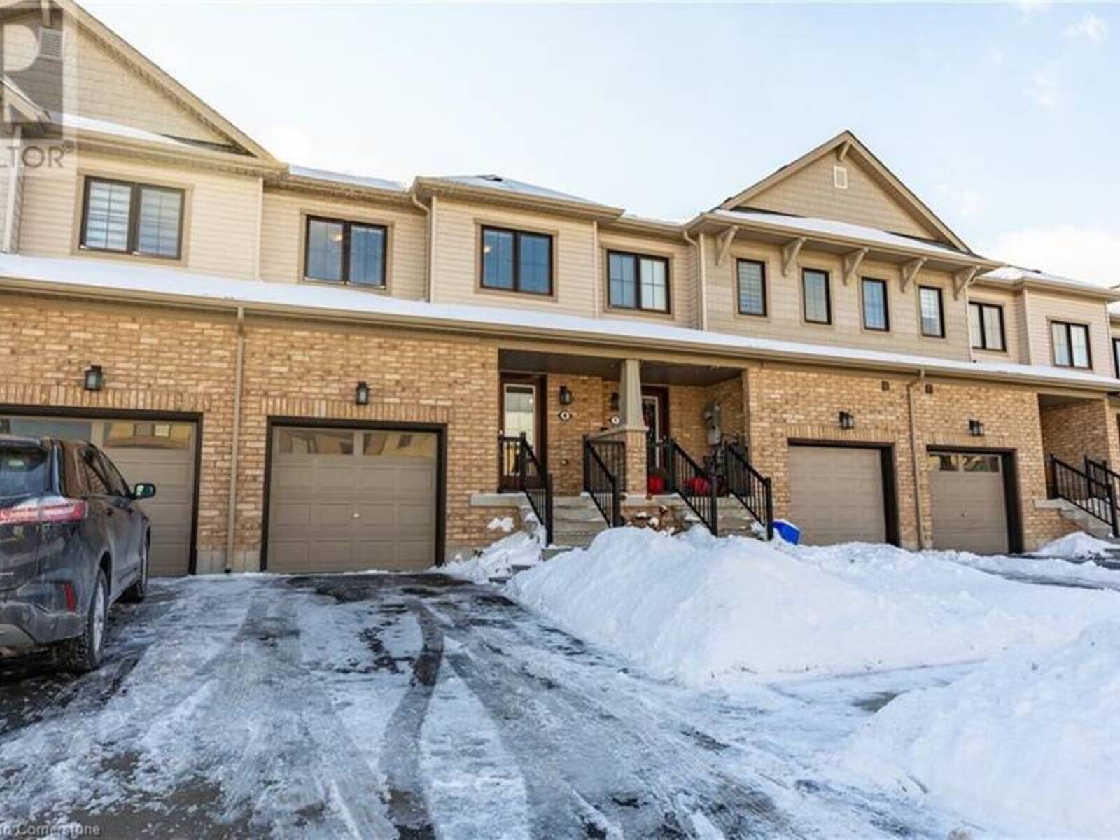 4 PAGEBROOK Crescent, Hamilton, Ontario L8J 0K8