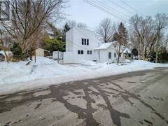 354 OLD BROCK Road Dundas Ontario, L9H 5H9