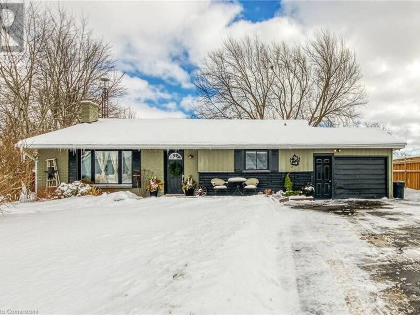 10 GAMBLE Street, Dunnville, Ontario N1A 1X8