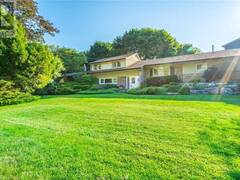 318 WOODWORTH Drive Ancaster Ontario, L9G 2N1