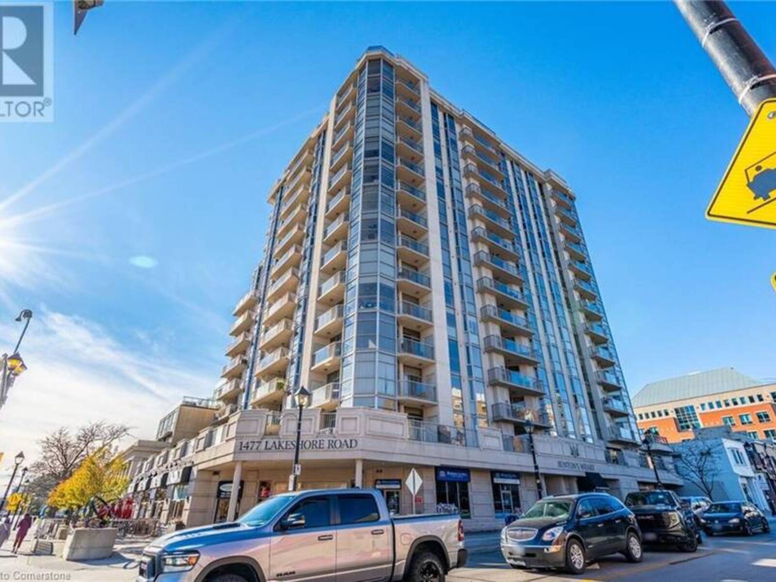 1477 LAKESHORE Road Unit# 304, Burlington, Ontario L7S 1B5