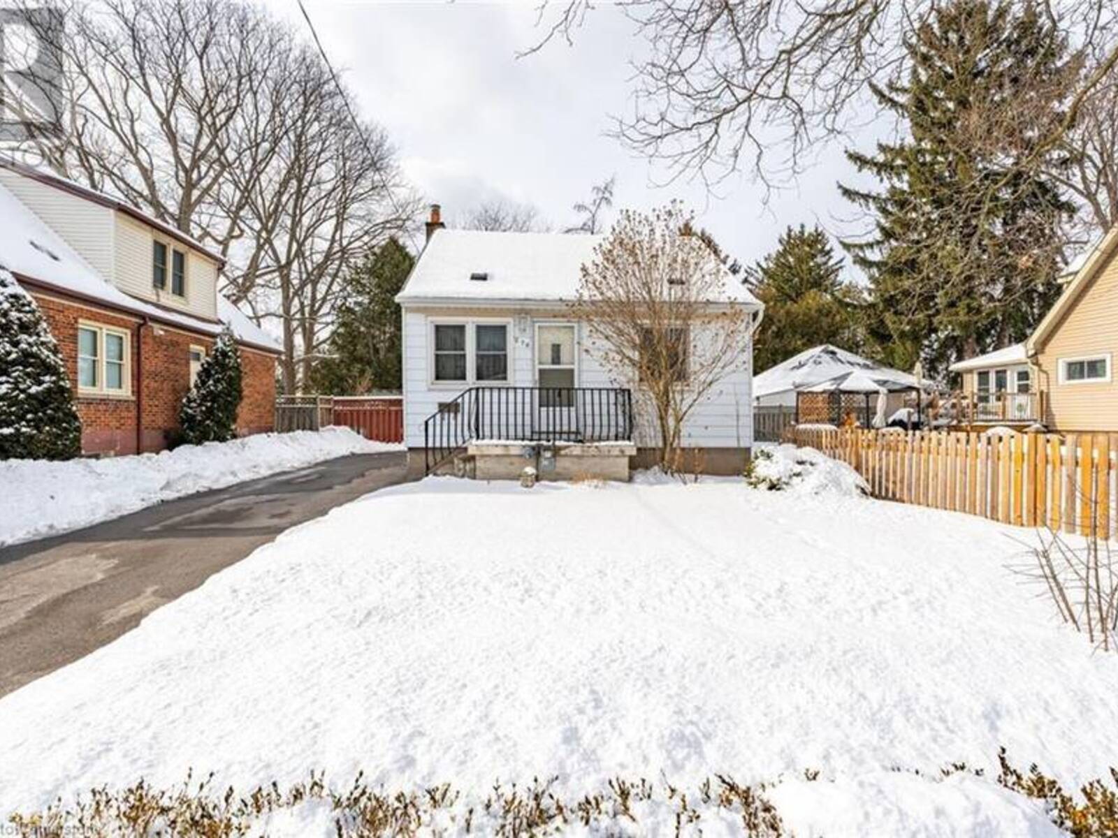 276 BOWMAN Street, Hamilton, Ontario L8S 2V3