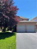 85 CHATSWORTH Crescent | Waterdown Ontario | Slide Image Three