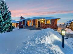 37 WOODSVIEW Avenue Grimsby Ontario, L3M 3S8