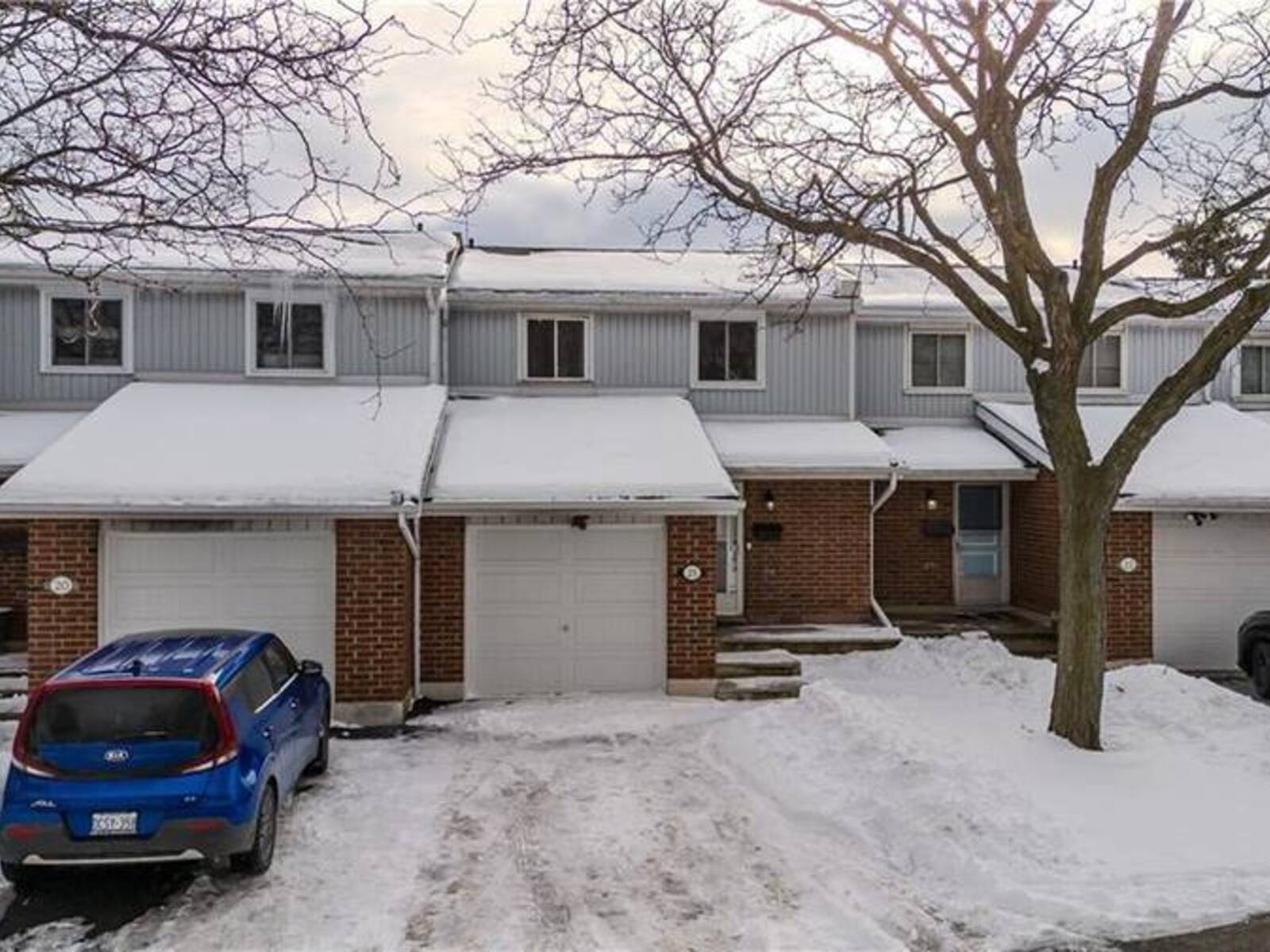 25 REDBURY Street Unit# 21, Hamilton, Ontario L8W 1P7