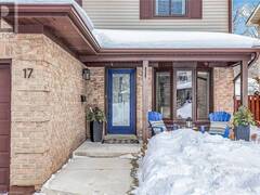 17 PARKWAY Place Dundas Ontario, L9H 6K3