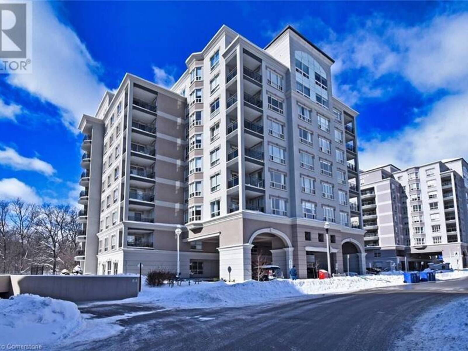 3000 CREEKSIDE Drive Unit# 304, Dundas, Ontario L9H 7S8