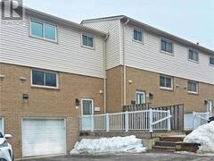 51 CAROGA Court Unit# 9 Hamilton Ontario, L9C 7C2