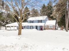 42 THORNWOOD Drive Ancaster Ontario, L9G 1A4