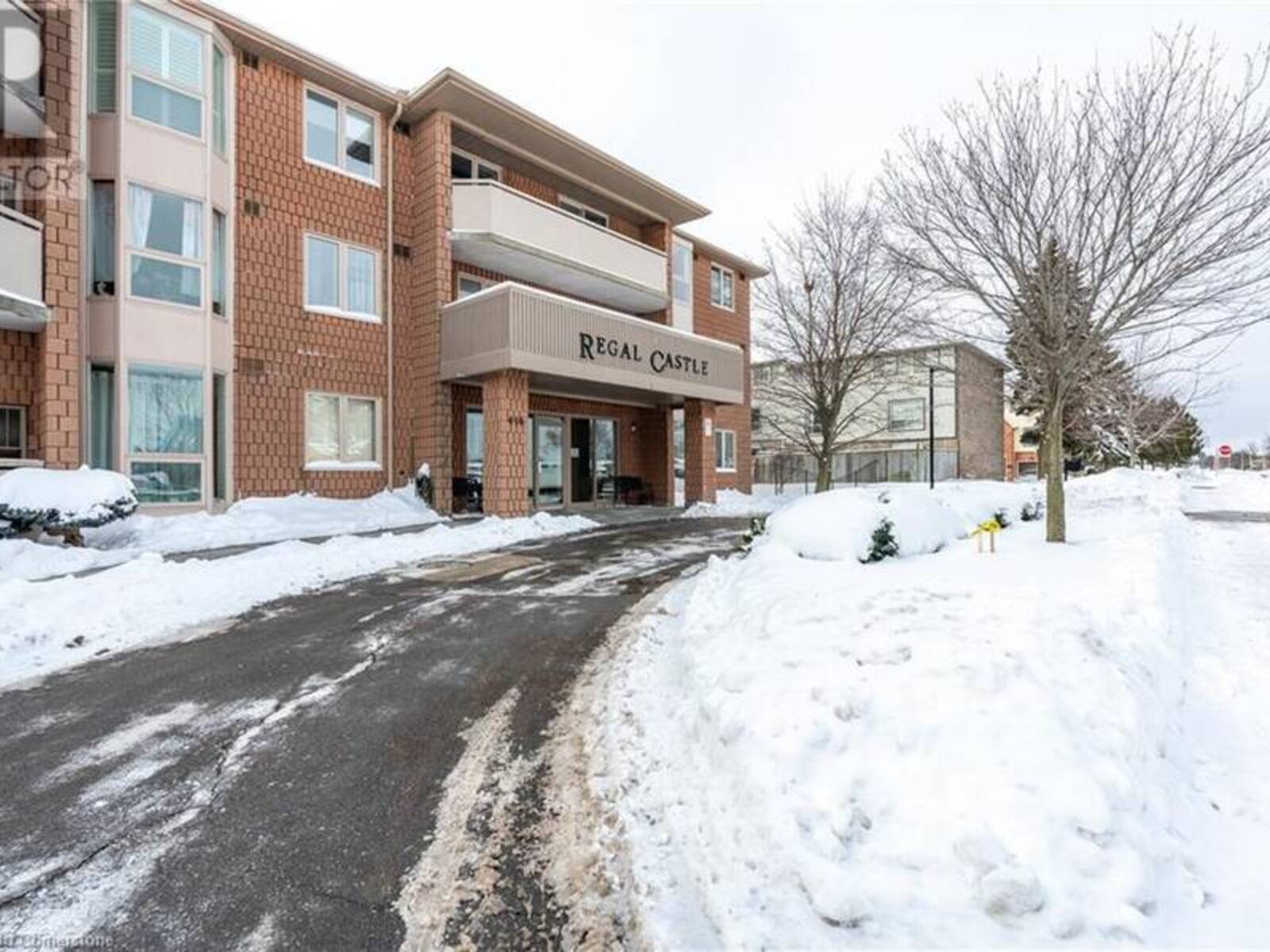 416 LIMERIDGE Road E Unit# 109, Hamilton, Ontario L9A 2S7