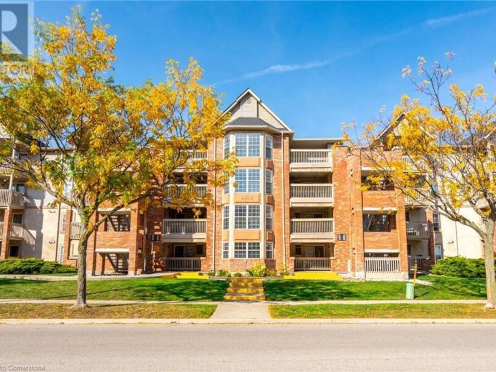 4015 KILMER Drive Unit# 308, Burlington, Ontario L7M 4M4