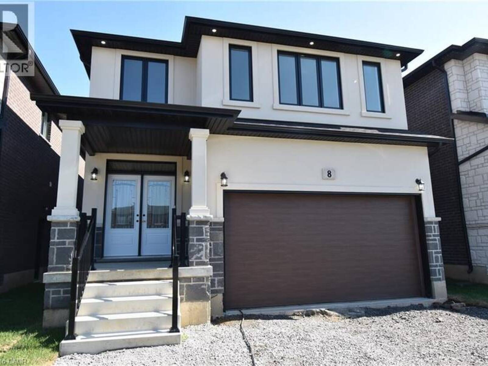 8 DUNLOP Road, Hamilton, Ontario L9B 1J6