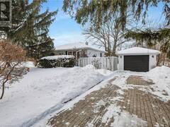 359 BOOK Road Grimsby Ontario, L3M 2M7