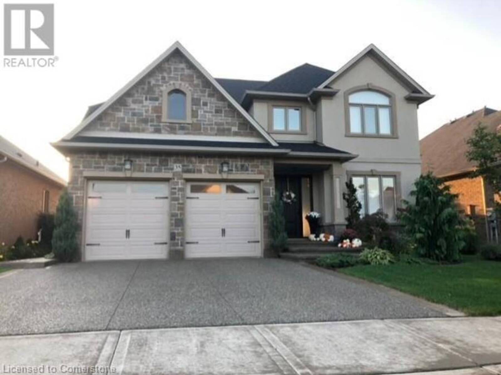 35 GRETI Drive, Hamilton, Ontario L9B 0C9