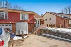 8286 MUNDARE Crescent | Niagara Falls Ontario | Slide Image Five