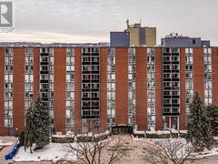 75 GLENBURN Court Unit# 409 Hamilton Ontario, L8E 1C7