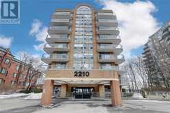 2210 LAKESHORE Road Unit# 504 | Burlington Ontario | Slide Image Two