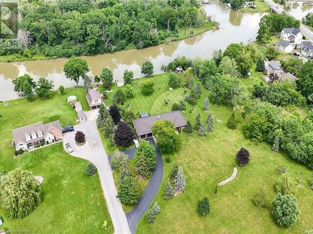 32 HALDIMAND Trail Dunnville Ontario, N1A 1W9 - 4 Bedrooms Waterfront Home For sale