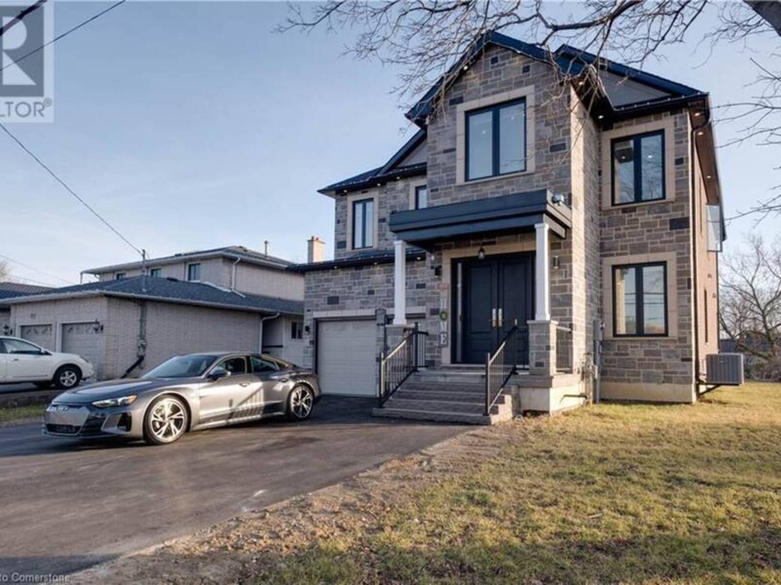 117 HIGHLAND Road W, Hamilton, Ontario L8J 2T2