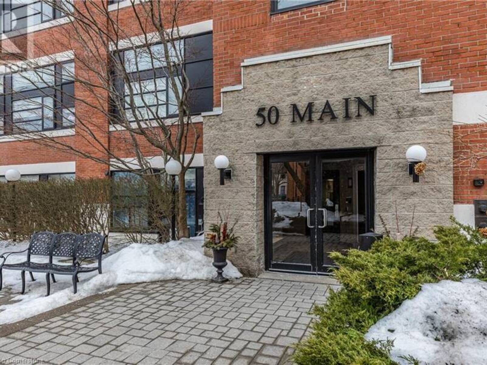 50 MAIN Street Unit# 412, Dundas, Ontario L9H 6P8