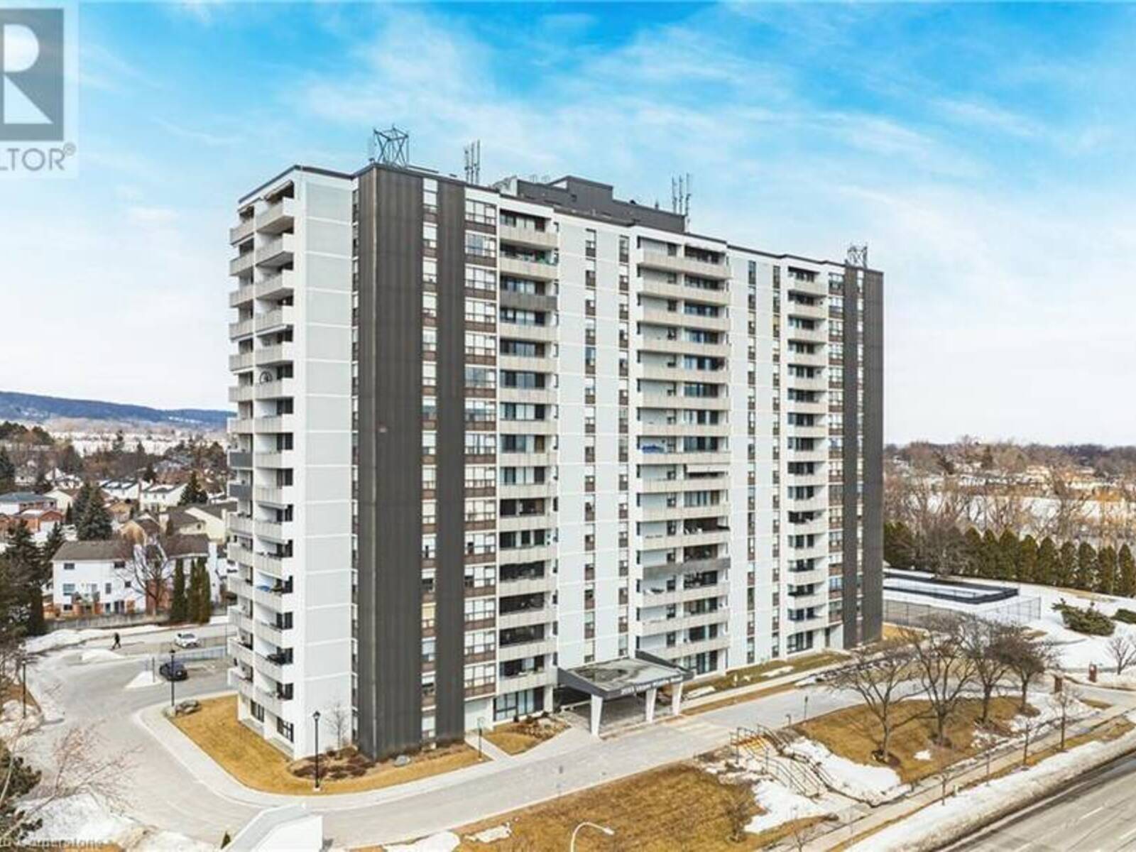 2055 UPPER MIDDLE Road Unit# 808, Burlington, Ontario L7P 3P4