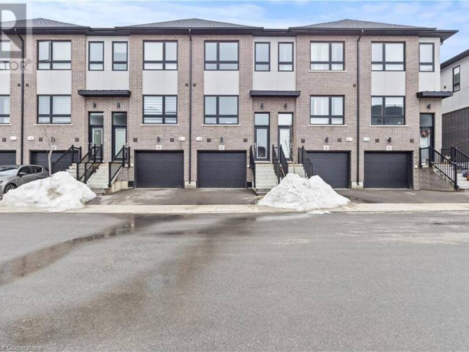 720 GREY Street Unit# 17, Brantford, Ontario N3S 0K2