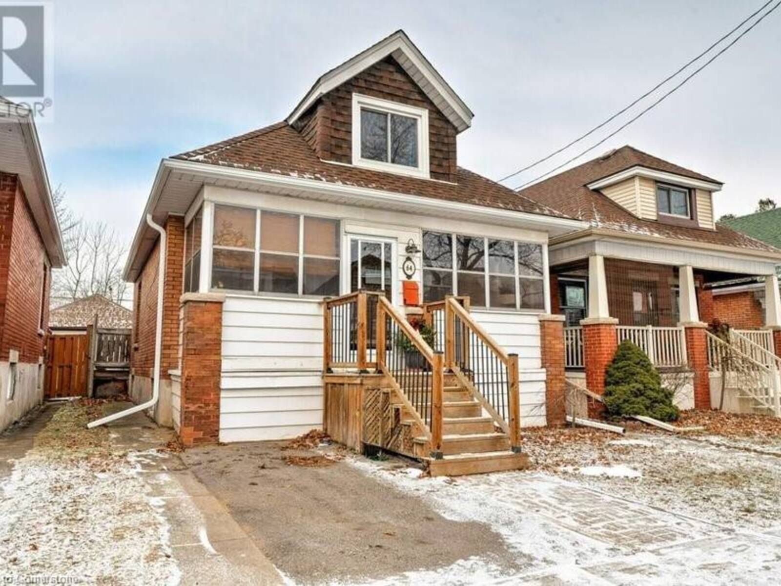 64 GRAHAM Avenue S, Hamilton, Ontario L8K 2M1