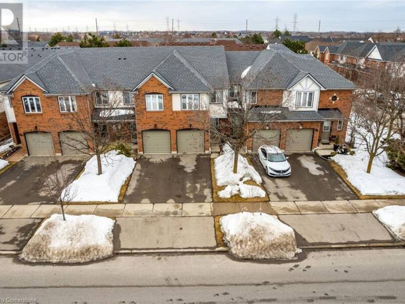 2940 HEADON FOREST Drive Unit# 40, Burlington, Ontario L7M 4G9