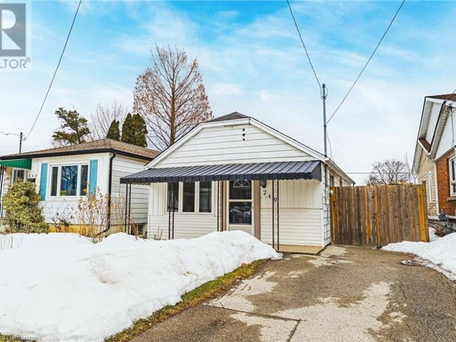 249 EAST 43RD Street, Hamilton, Ontario L8T 3C4