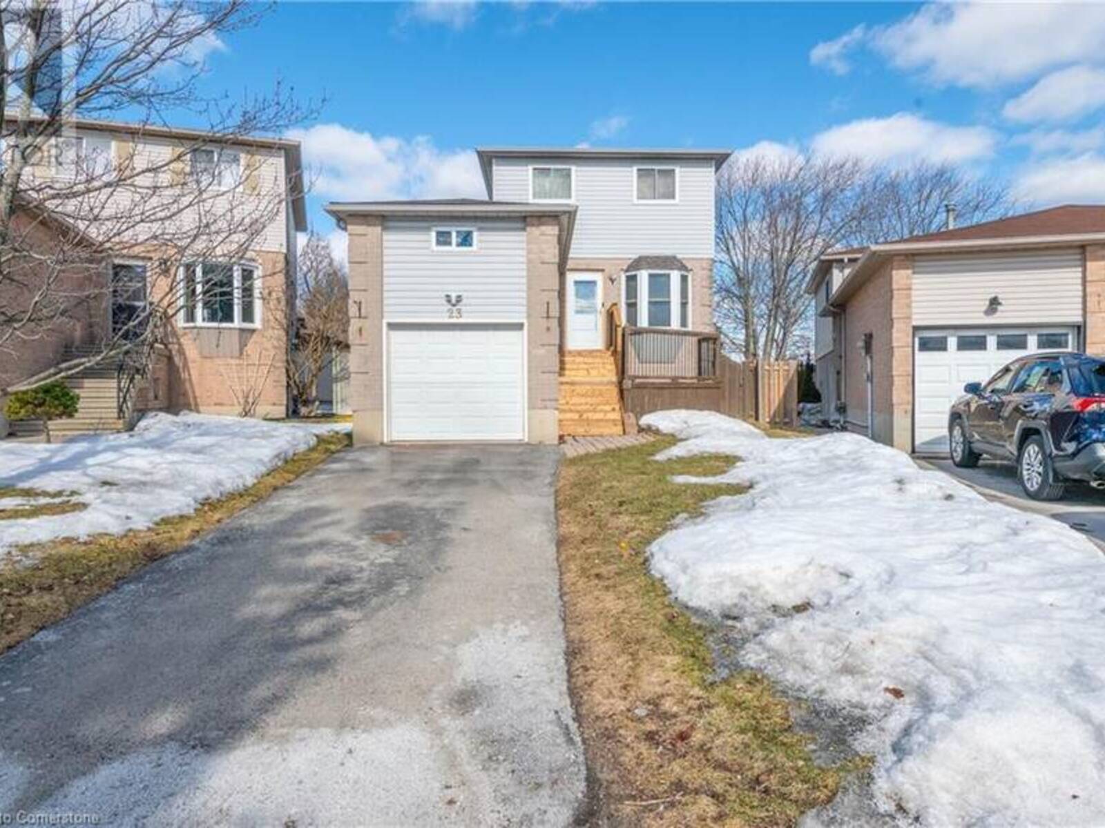 23 RUTLEDGE Court, Hamilton, Ontario L8W 3H7