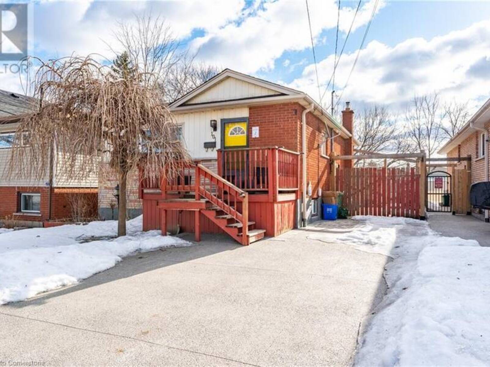 101 EAST 24TH Street, Hamilton, Ontario L8V 2X9