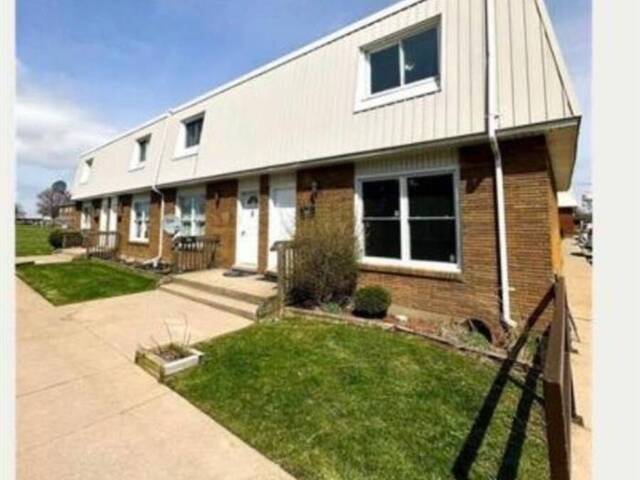 71 HAGEY Avenue Unit# 1 Niagara Falls Ontario, L2A 1W5 - 3 Bedrooms Condo For Sale