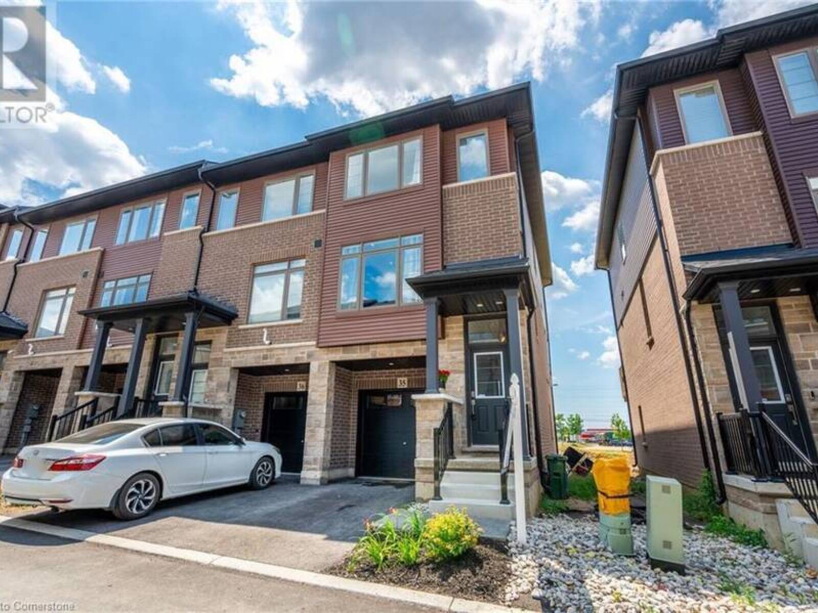 61 SOHO Street Unit# 35, Hamilton, Ontario L8J 0M6