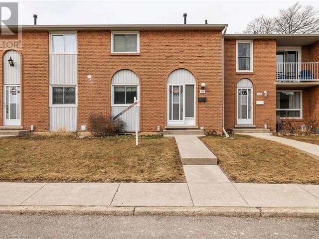 151 GATESHEAD Crescent Unit# 118 Hamilton Ontario, L8G 3W1 - 3 Bedrooms Condo For Sale